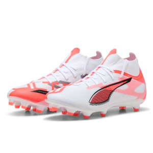/1/0/108164-01_botas-de-futbol-con-tacos-blancas--rojas-puma-ultra-5-match--fg-ag-wn-s_6_vista-conjunto.jpg