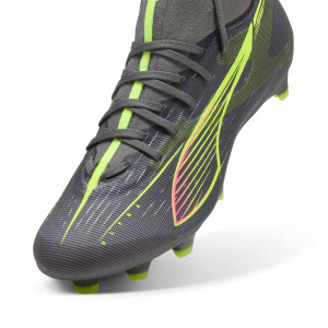 /1/0/108164-03_botas-de-futbol-con-tacos-grises-puma-ultra-5-match--fg-ag-wn-s_6_detalle-frontal.jpg