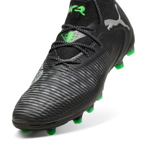 /1/0/108189-02_botas-de-futbol-para-cesped-artificial-negras-puma-future-8-ultimate-ag_6_detalle.jpg