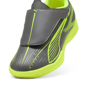 /1/0/108334-03_zapatillas-futbol-sala-grises-puma-ultra-5-play-velcro-it-jr_6_detalle-frontal.jpg