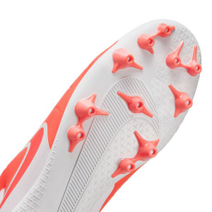 /D/V/DV4340-800_botas-de-futbol-para-cesped-artificial-salmon-nike-tiempo-legend-10-academy-ag_6_detalle-suela.jpg