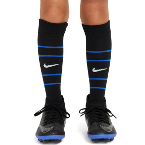 /F/N/FN9227-440_conjunto-azul--negro-nike-inter-dri-fit-stadium-nino-pequeno_6_detalle-medias.jpg