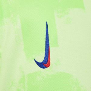 /F/Q/FQ2251-701_camiseta-verde-fluor-nike-3a-barcelona-nino-stadium-24-25-dri-fit_6_detalle-logotipo.jpg