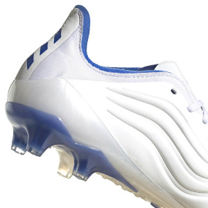 /G/W/GW3547_botas-de-futbol-para-cesped-artificial-blancas--azules-adidas-copa-sense-1-ag_6_detalle-suela.jpg