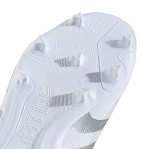 /I/D/ID3751_botas-de-futbol-con-tacos-negras-adidas-predator-league-fg-mg-j_6_detalle-suela.jpg