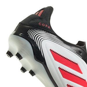 /I/E/IE1192_botas-de-futbol-con-tacos-blancas-adidas-copa-pure-3-league-fg-mg-j_6_detalle-lateral-y-suela.jpg