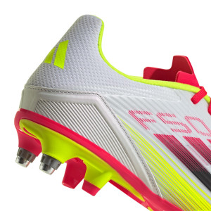 /I/E/IE1237_botas-de-futbol-blancas-adidas-f50-league-sg_6_detalle-suela.jpg