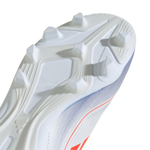 /I/F/IF1382_botas-de-futbol-blancas-adidas-f50-club-fxg-j_6_detalle-suela.jpg