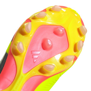 /I/G/IG7732_botas-de-futbol-para-cesped-artificial-amarillos-fluor-adidas-predator-pro-mg_6_completa-trasera.jpg