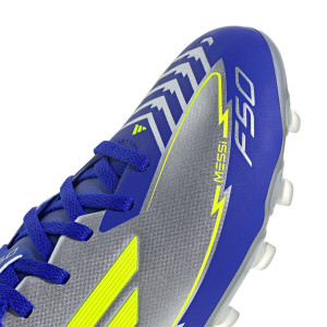 /I/H/IH0920_botas-de-futbol-para-cesped-artificial-plateadas-adidas-f50-league-mg-j-messi_6_detalle-frontal.jpg