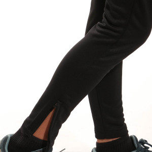 /J/U/JU131020-TUB_chandal-gris--negro-New-Balance-Athletic-Club-nino-Travel_6_detalle-bajos.jpg