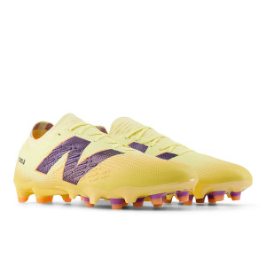 /S/T/ST1FLJ45_botas-de-futbol-naranjas-new-balance-tekela-v4--pro-low-laced-fg_6_conjunto.jpg