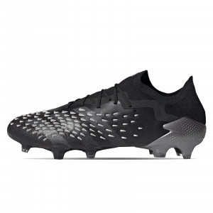 /f/y/fy1028_imagen-de-las-botas-de-futbol-con-tacos-fg-adidas-predator-freak-1-low-fg-2021-negro_6_pie-izquierdo.jpg
