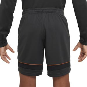 Short Nike niño Dri-Fit Academy 21 - Pantalón corto de entrenamiento de fútbol infantil Nike - gris oscuro, bronce