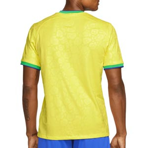 Camiseta Nike Brasil 2022 2023 Dri-Fit Stadium - Camiseta de la primera equipación Nike de la selección de Brasil 2022 2023 - amarilla
