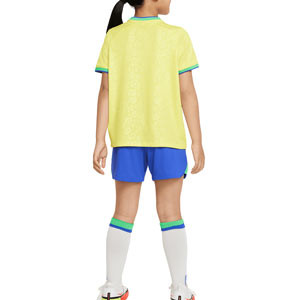 Equipación Nike Brasil niño 3 - 8 años 2022 2023 - Conjunto infantil de 3 a 8 años Nike primera equipación selección brasileña 2022 2023 - amarillo, azul