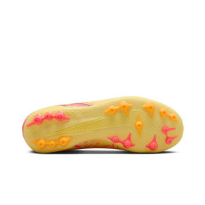 Nike Mercurial Jr Zoom Superfly 10 Academy KM AG - Botas de fútbol infantiles con tobillera Nike AG para césped artificial de Kylian Mbappé - naranjas, amarillas