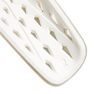 adidas X League - Espinilleras de fútbol adidas con mallas de sujeción - blancas