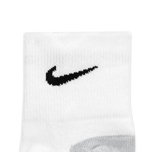 Calcetines tobilleros Nike Max Cushioned 3 pares - Pack de 3 calcetines tobilleros Nike de entrenamiento de fútbol - blancos