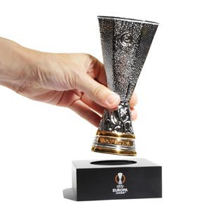 Mini Copa con pedestal Europa League - Figura réplica con pedestal copa Europa League 150 mm - plateada