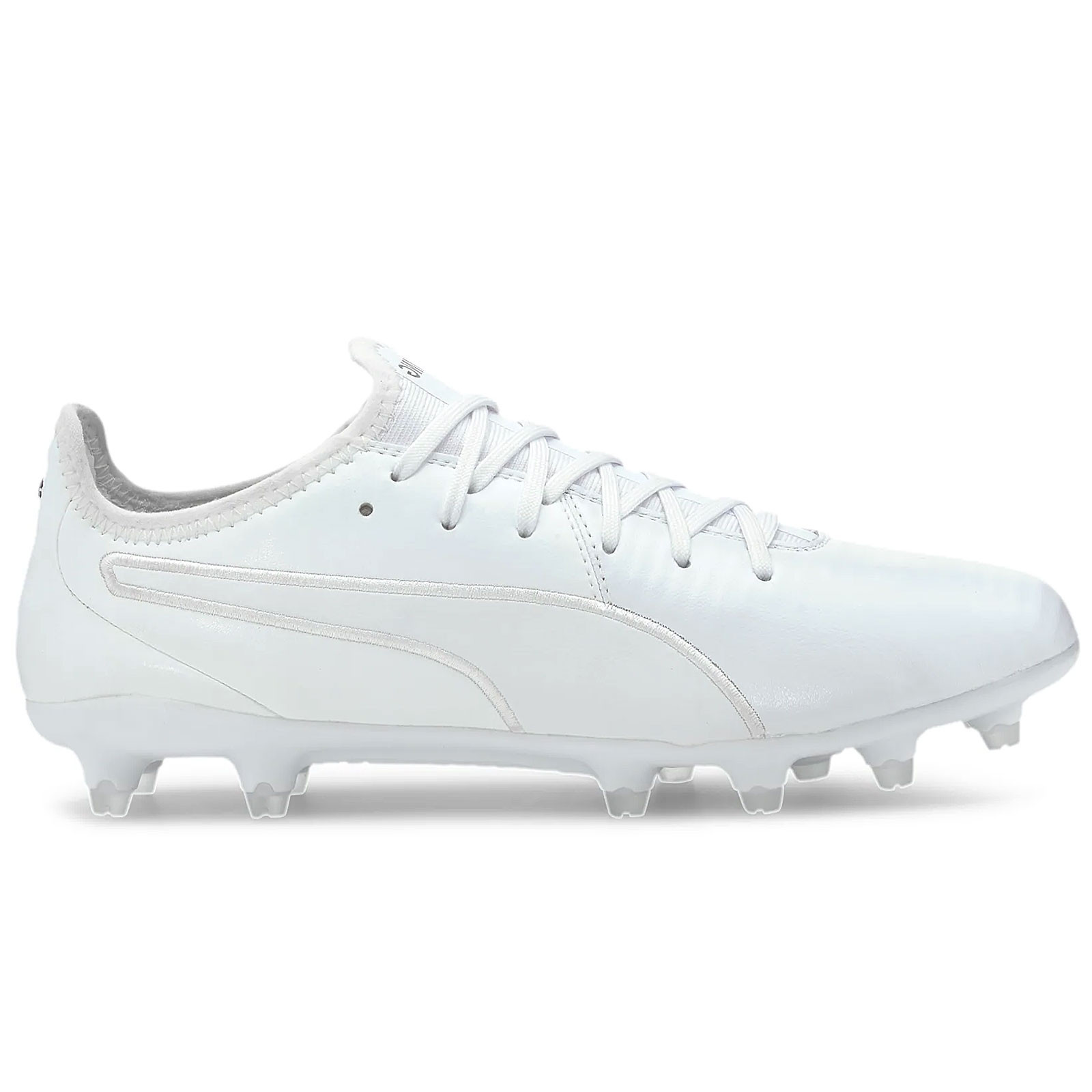 zapatos de futbol puma blancos
