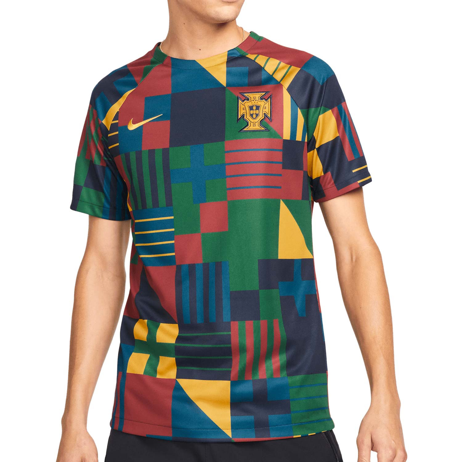 Hola Consumir coger un resfriado Camiseta Nike Portugal Dri-Fit pre-match multicolor | futbolmania