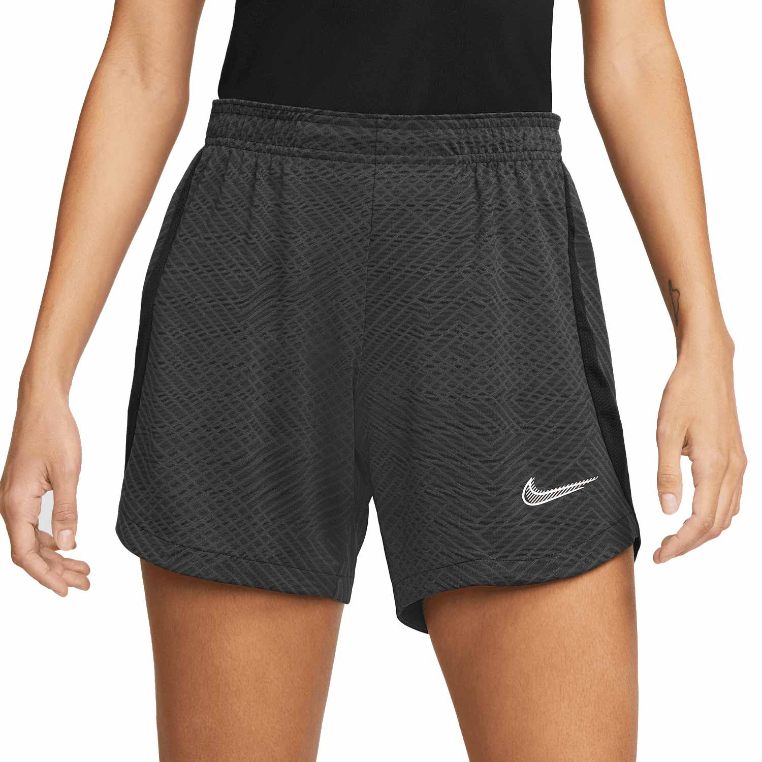 Anónimo Indefinido Triplicar Short Nike mujer Dri-Fit Strike negro | futbolmania