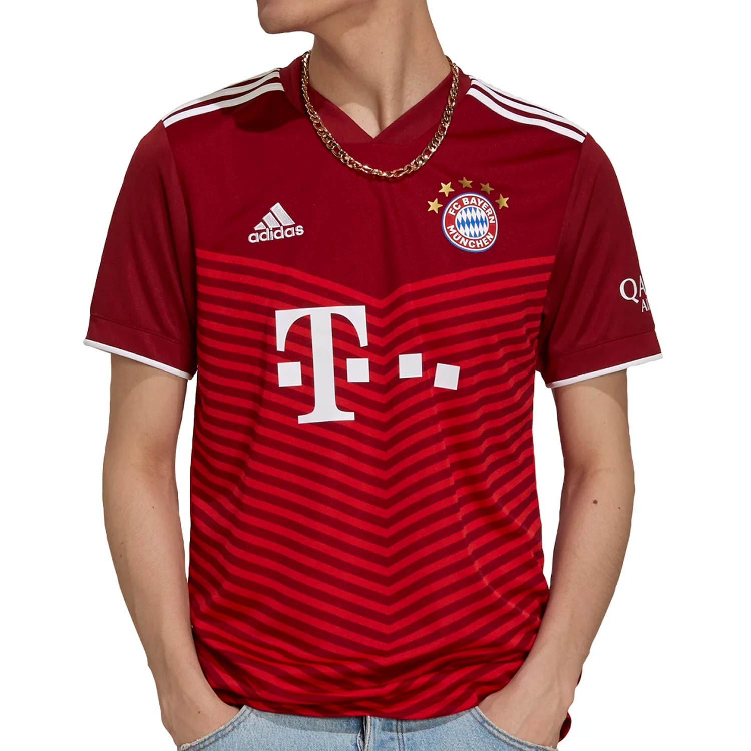 chupar Insatisfactorio Un pan Camiseta adidas Bayern de Munich 2021 2022 granate | futbolmania