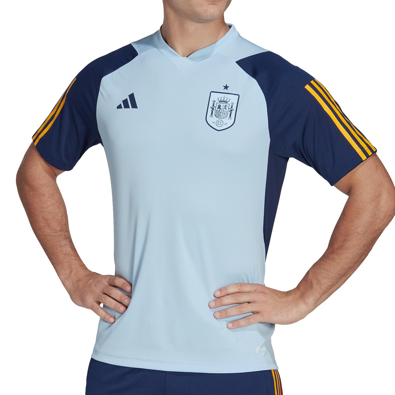 Coro Globo domesticar Camiseta adidas España entrenamiento staff azul celeste | futbolmania