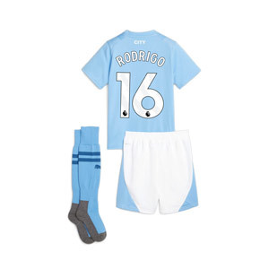 Equipación Puma Manchester City Rodrigo niño 23-24 PL - Conjunto infantil de la primera equipación Puma de Rodrigo del Manchester City para la Premier League 2023 2024 - azul celeste