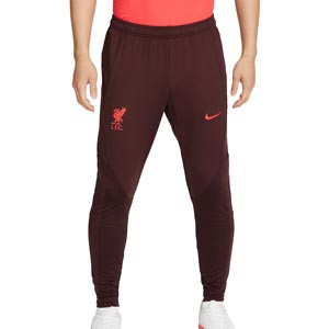 Pantalón Nike Liverpool entrenamiento Dri-Fit Strike - Pantalón largo de entrenamiento Nike del Liverpool FC - granate