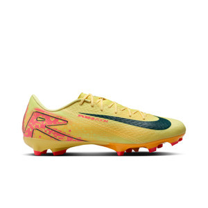 Nike Mercurial Zoom Vapor 16 Academy KM FG/MG - Botas de fútbol Nike FG/MG para césped artificial de Kylian Mbappé - naranjas, amarillas