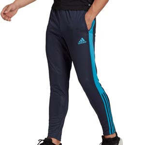Pantalón adidas Tiro entrenamiento Essentials - Pantalón largo de entrenamiento de fútbol adidas - azul marino