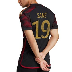 Camiseta adidas 2a Alemania Sané 2022 2023 - Camiseta segunda equipación adidas de la selección alemana de Leroy Sané 2022 2023 - blanca, negra