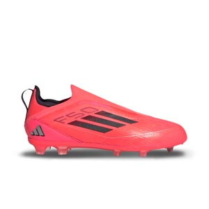 adidas F50 Pro LL FG J - Botas de fútbol infantiles sin cordones adidas FG para césped natural o artificial de última generación - salmón