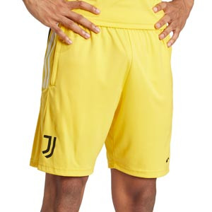 Short adidas Juventus entrenamiento - Short de entrenamienro adidas de la Juventus - dorado