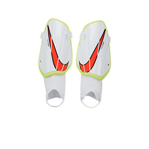 Espinilleras Nike Charge - Espinilleras de fútbol Nike con tobillera protectora - blancas