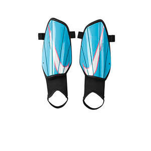 Nike Charge - Espinilleras de fútbol Nike con tobillera protectora - azul claro