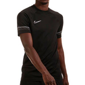 Camiseta Nike Dri-Fit Academy 21 - Camiseta de manga corta de entrenamiento de fútbol Nike - negra - frontal