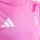 detalle cuello y pecho con escudo