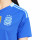 detalle cuello y pecho con escudo