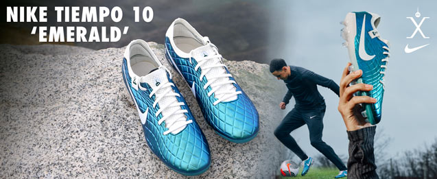Botas de fútbol Nike Tiempo color azul metálico